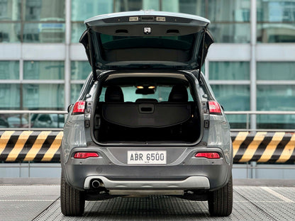 2015 Jeep Cherokee 4x4 2.6, Automatic, Gas