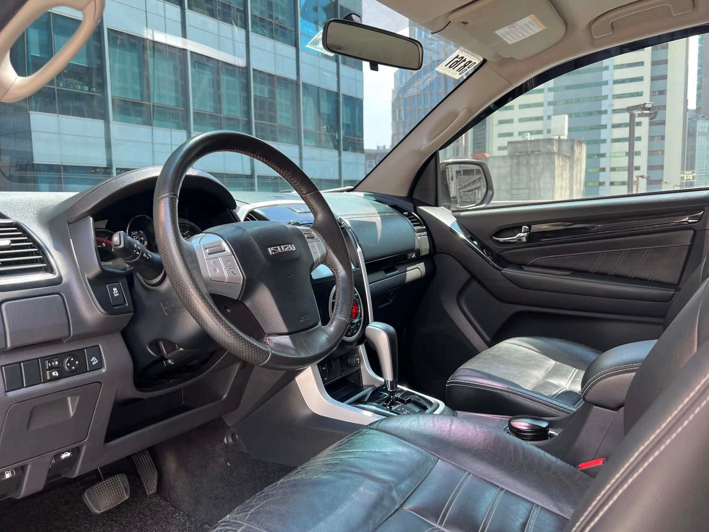 2018 Izuzu MUX 3.0 LS 4x2, Automatic, Diesel