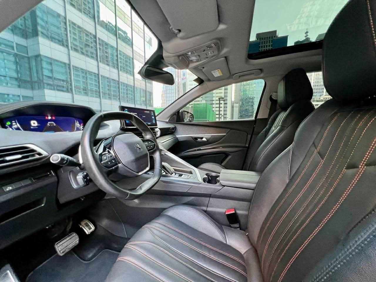 2022 Peugeot 5008 GT Gas Automatic,