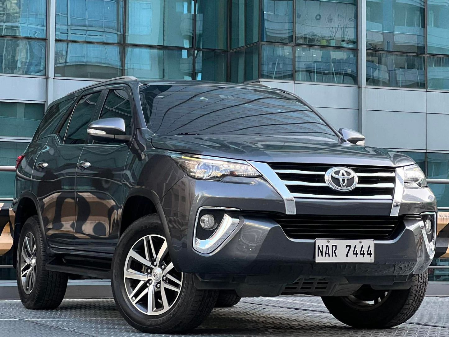 2017 Toyota Fortuner V 4x2, Automatic, Diesel