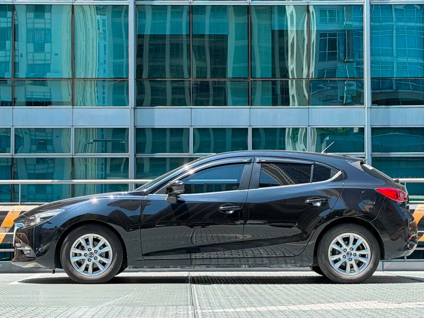 2017 Mazda 3 1.5 Hatchback, Automatic,Gas