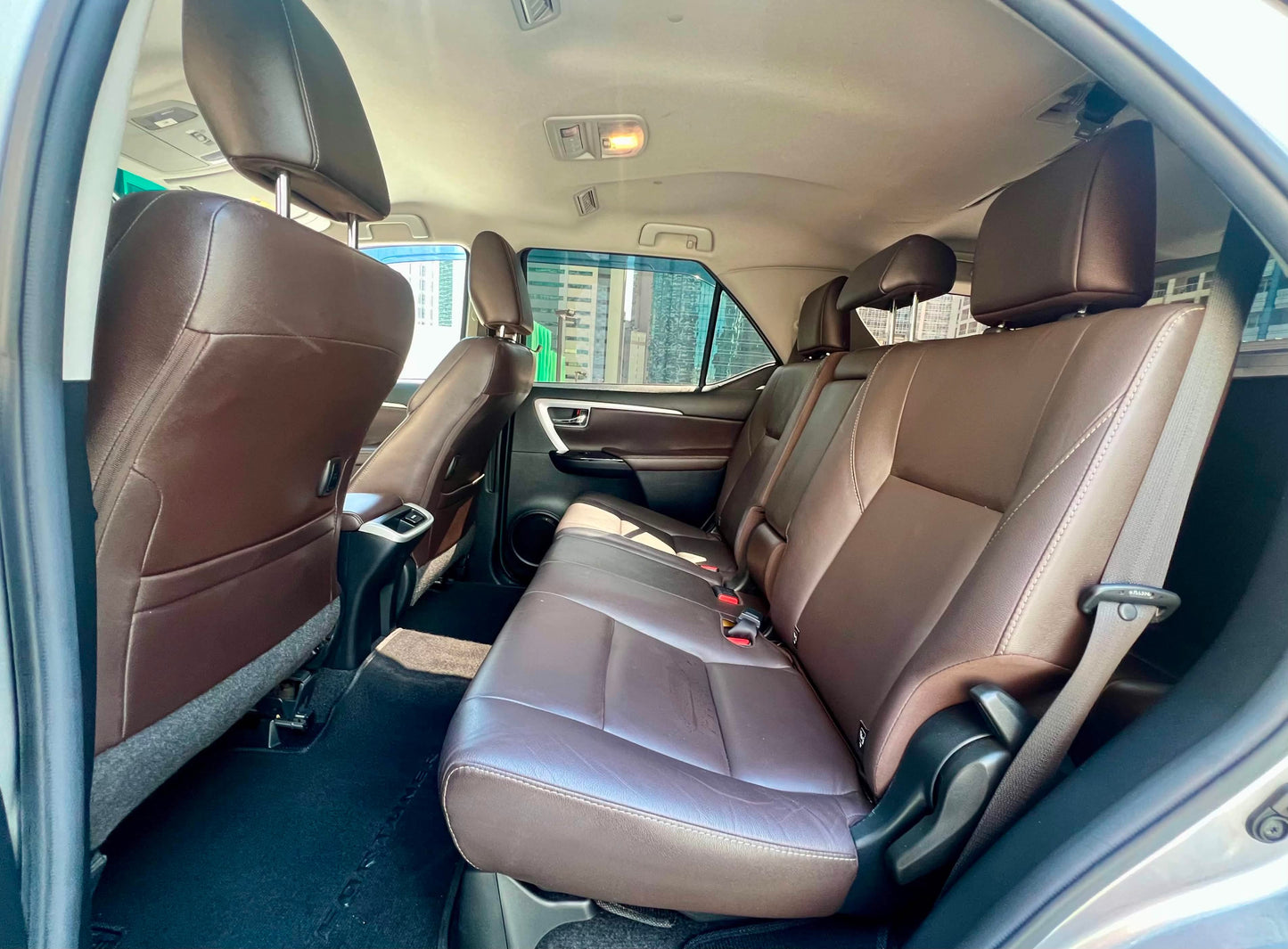 2017 Toyota Fortuner V 4x2 2.4, Automatic, Diesel