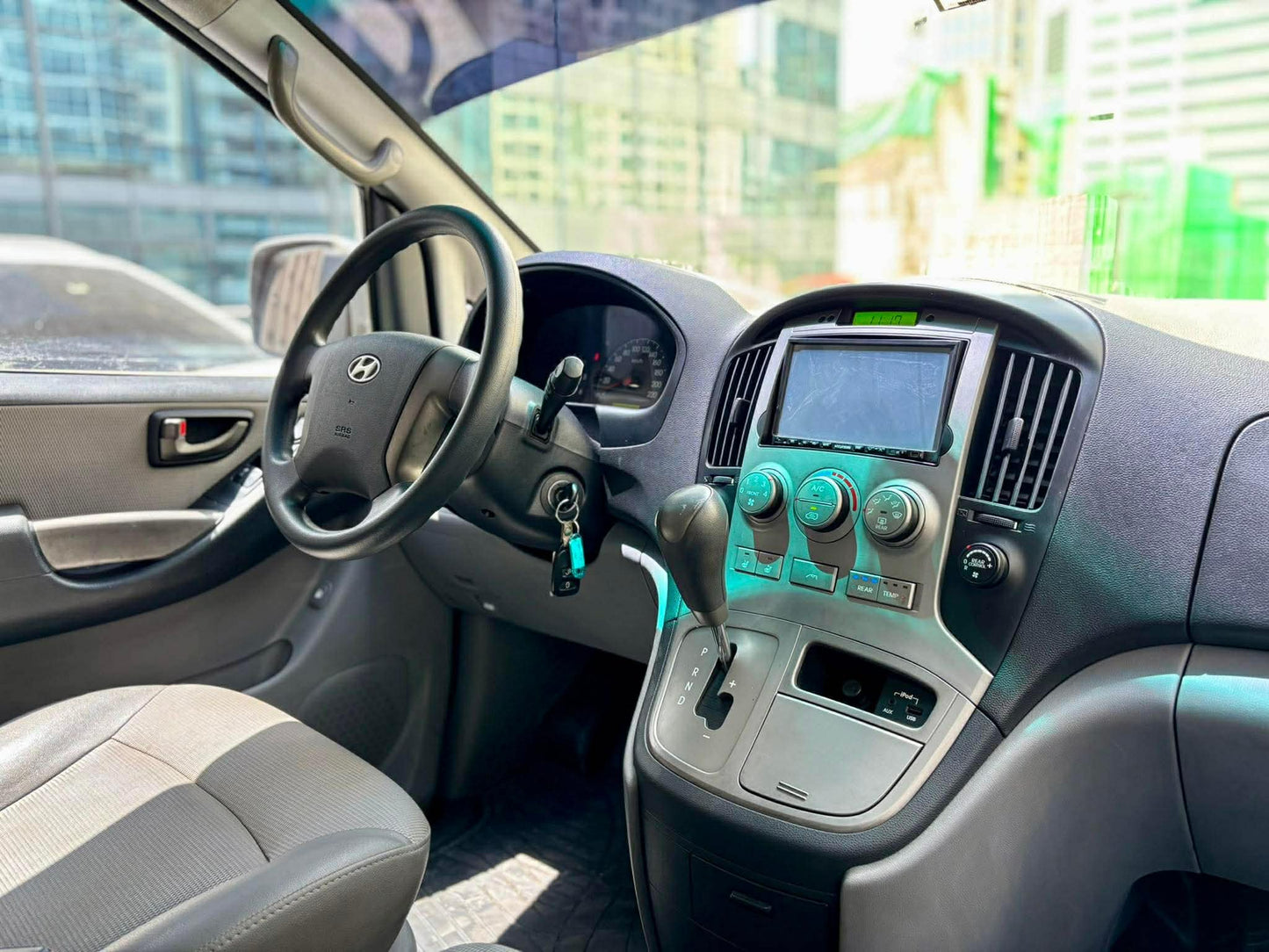 2011 Hyundai Grand Starex CVX 2.5, Automatic, Diesel