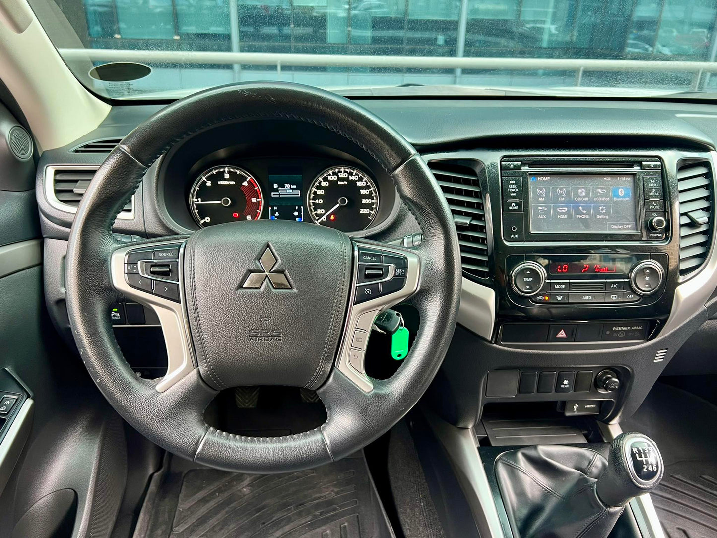 2020 Mitsubishi Montero GLX 2.5, Manual, Diesel