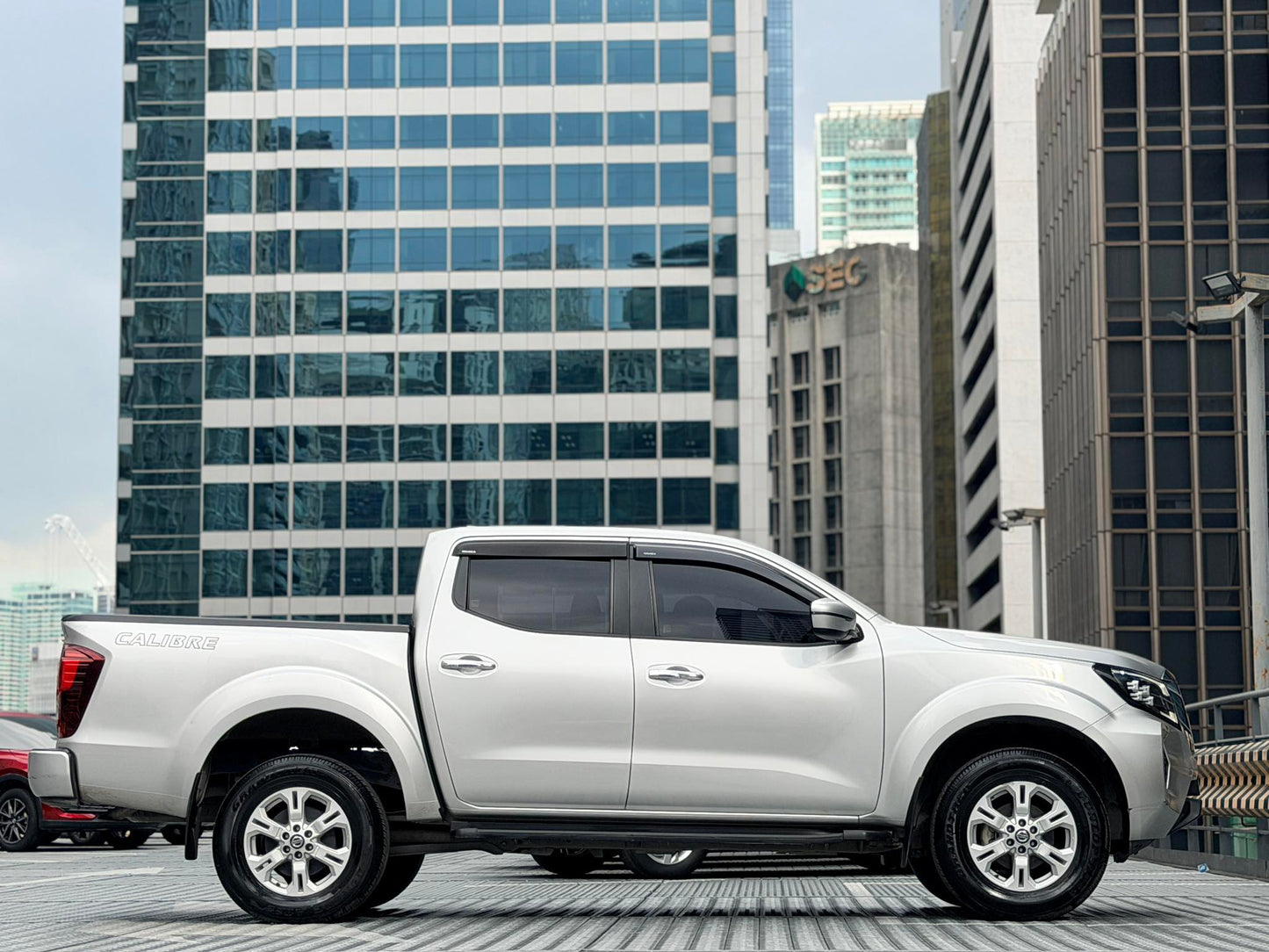 2025 Nissan Navara 2.5 VE Calibre, Automatic, Diesel