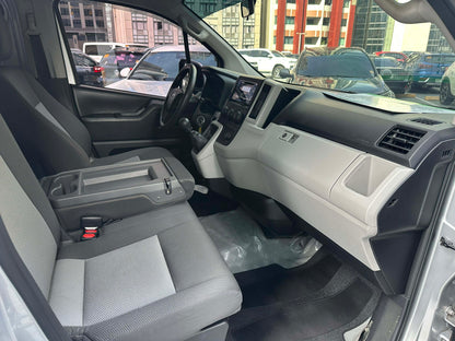 2020 Toyota Hi Ace 2.8, Commuter Deluxe, Manual, Diesel