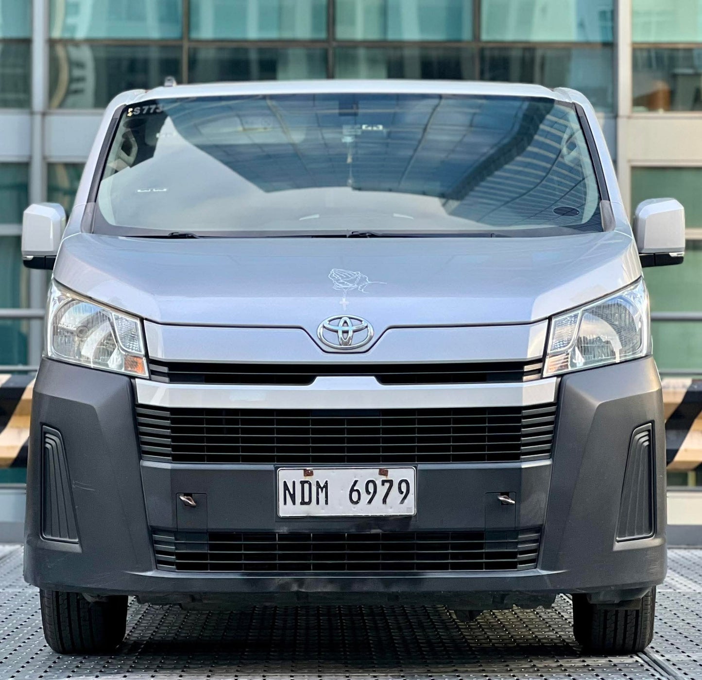 2019 Toyota Commuter Deluxe, Manual, Diesel