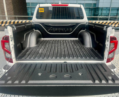 2025 Nissan Navara 2.5 VE Calibre 4xPro look, Automatic, Diesel