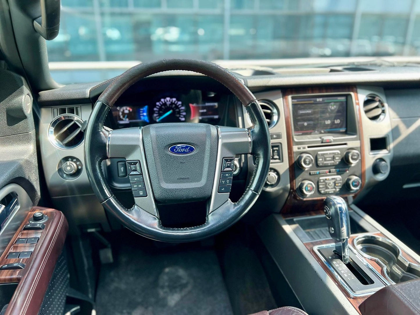 2015 Ford Expedition Platinum 4x4 3.5, Automatic, Gas