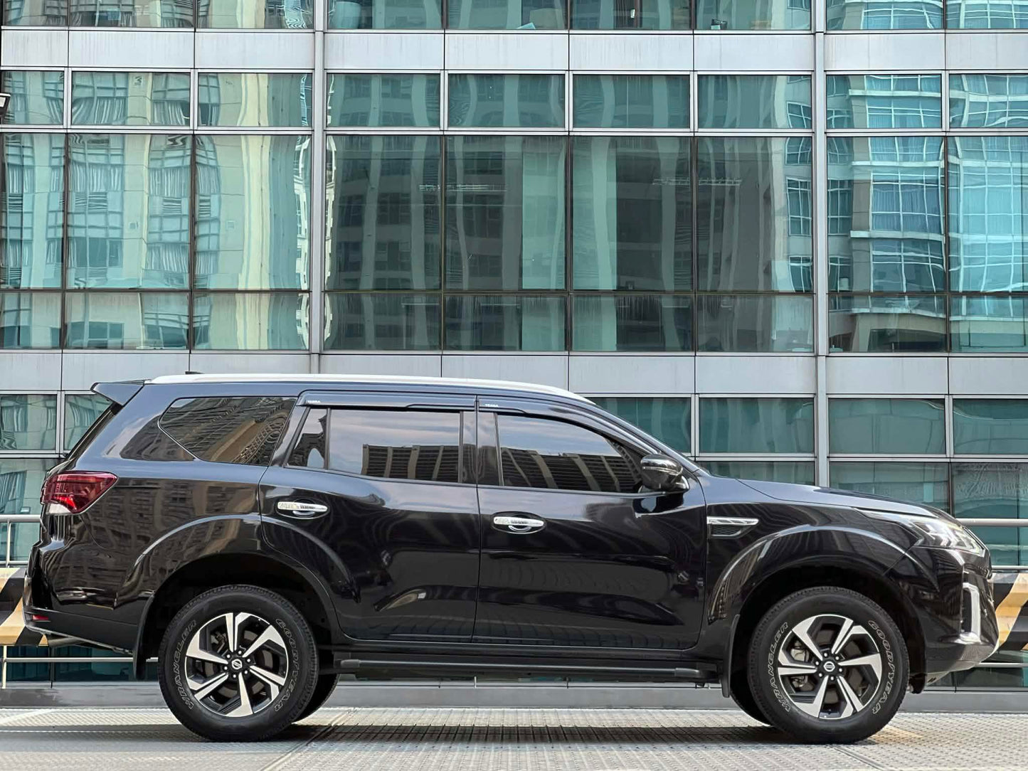 2022 Nissan Terra VL 4x2, Automatic, Diesel