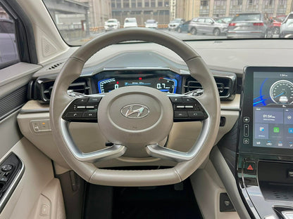 2024 Hyundai Custin 1.5T Premium, Automatic, Gas