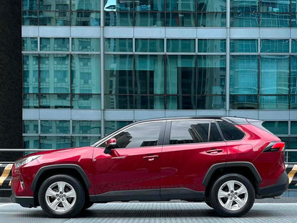 2019 Toyota RAV4 XLE 4x2 2.5,  Automatic, Gas