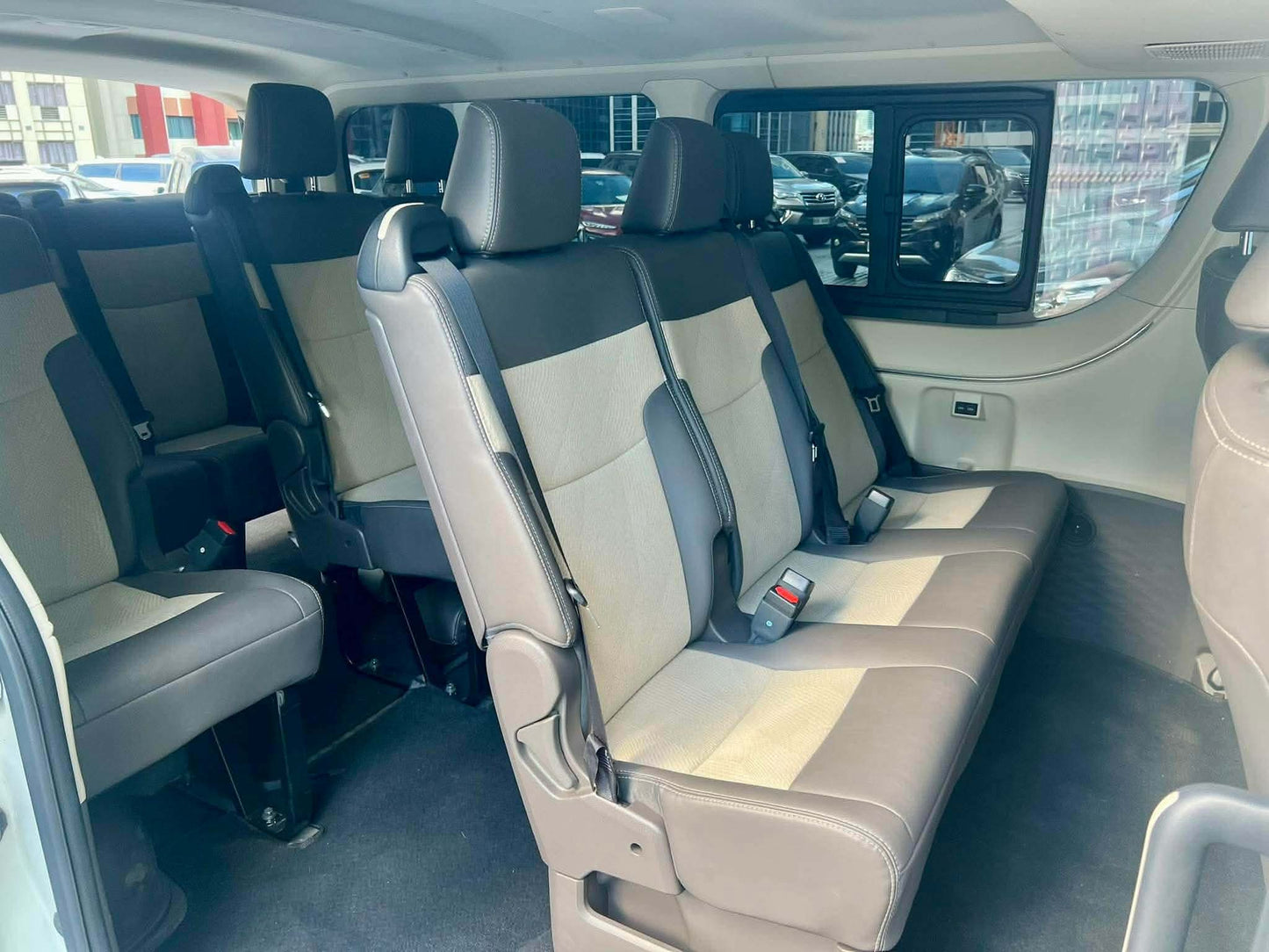 2024 Toyota GL Grandia 2.8L, Manual, Diesel