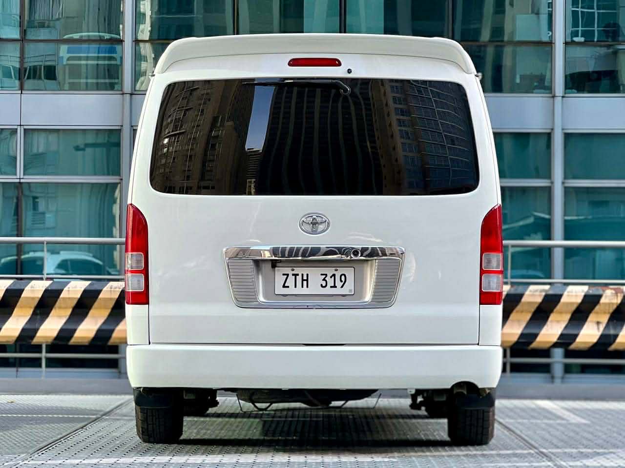 2008 Toyota Super Grandia Artista Van, Automatic, Diesel