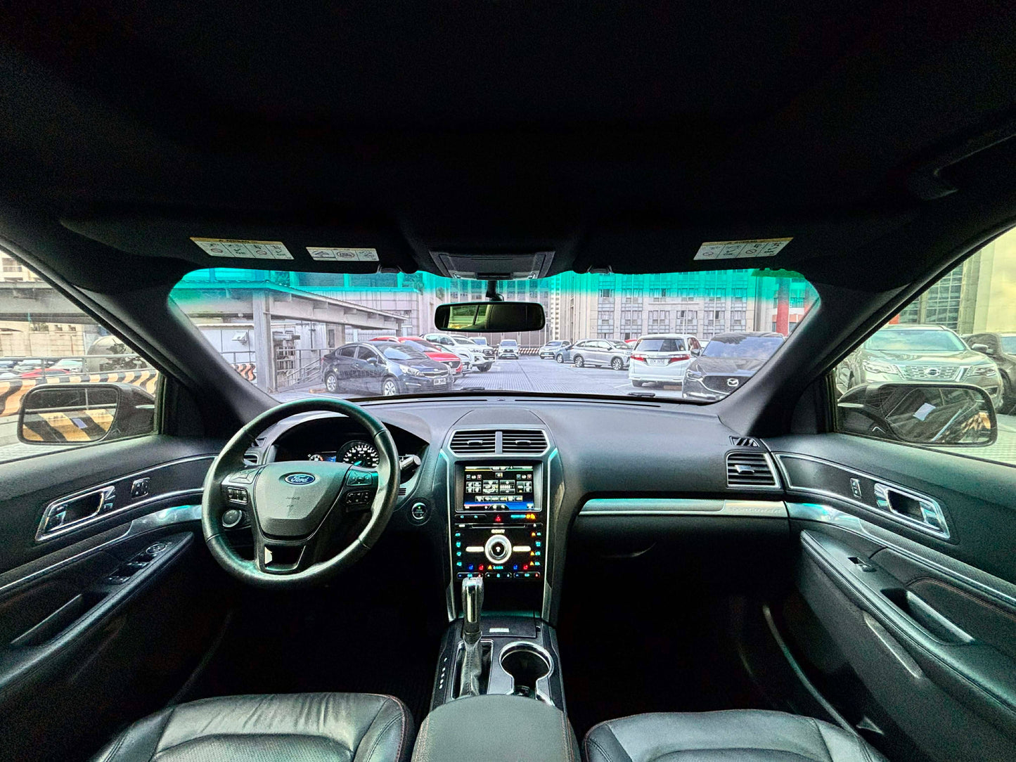 2017 Ford Explorer V6 4x4 3.5, Automatic, Gas