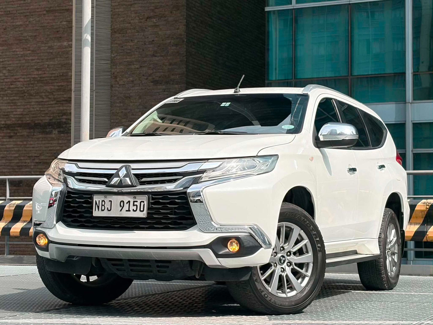 2017 Mitsubishi Montero GLS, Automatic, Diesel