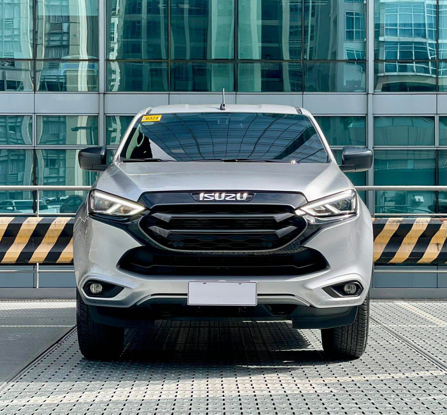 2024 Isuzu MUX RZ4E 1.9 LS 4X2, Automatic, Diesel