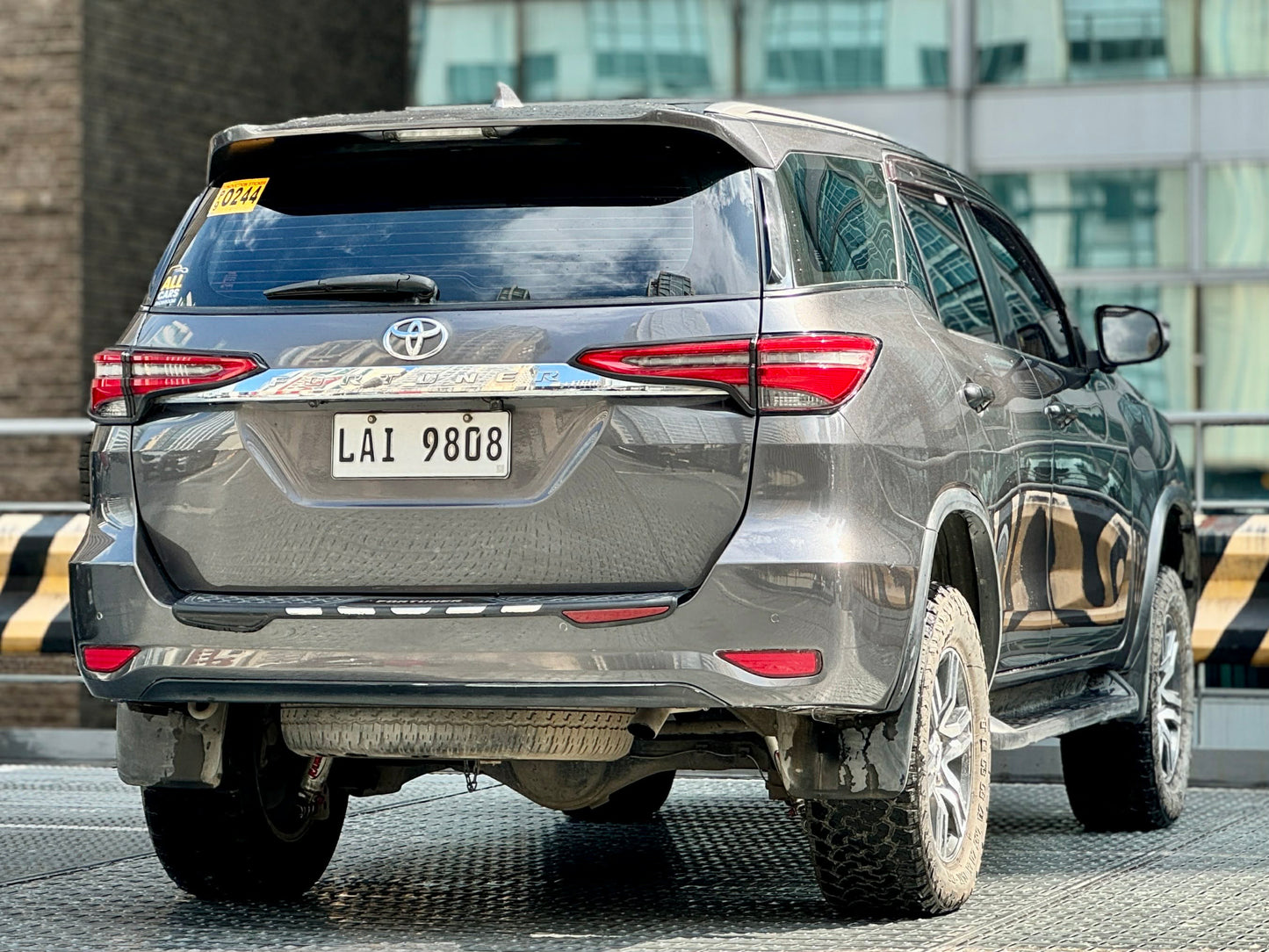 2021 Toyota Fortuner V 4x2 2.8, Automatic, Diesel