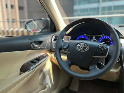 2018 Toyota Camry 2.5 V, Automatic, Gas