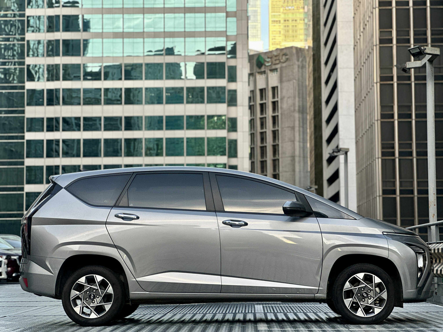 2025 Hyundai Stargazer 1.5 GLS, Automatic, Gas