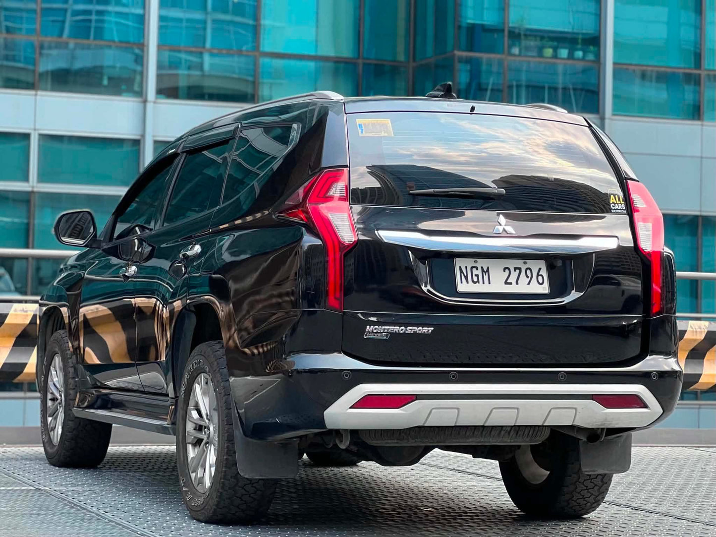 2020 Mitsubishi Montero Sport GLS,Automatic Diesel