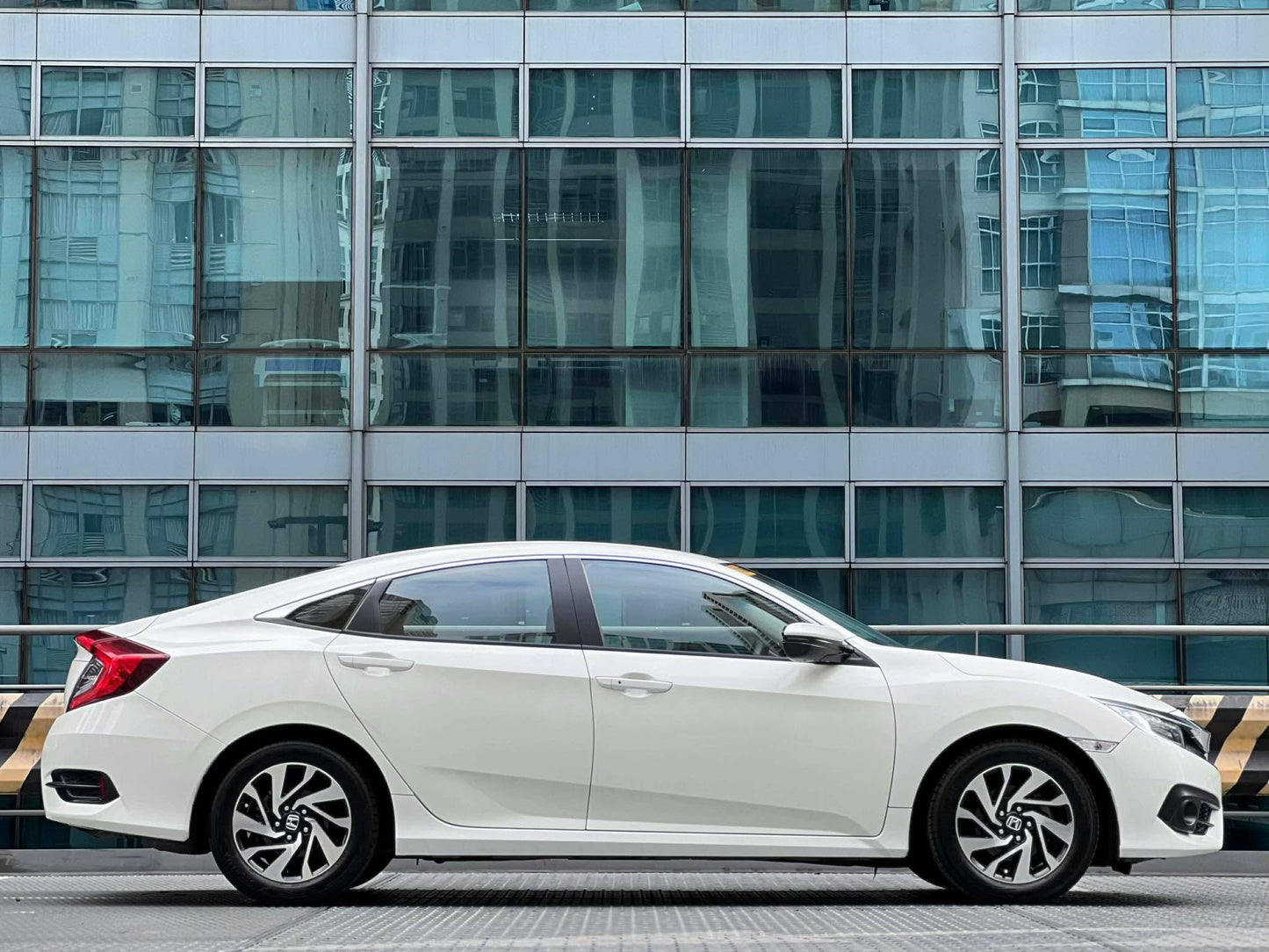 2016 Honda Civic 1.8E, Automatic, Gas