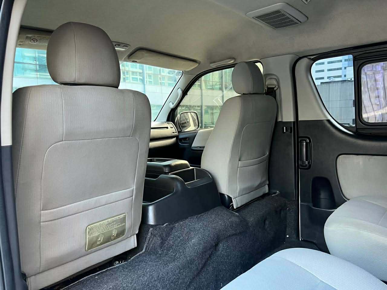 2016 Toyota Hiace Super Grandia 2.5,Automatic, Diesel