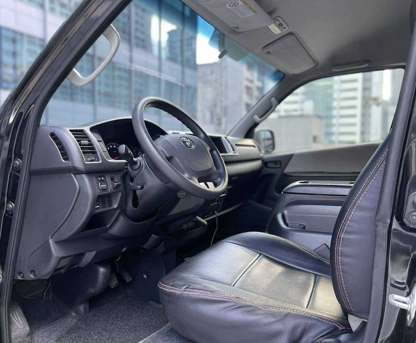 2018 Toyota Hiace Super Grandia 3.0, Automatic, Diesel