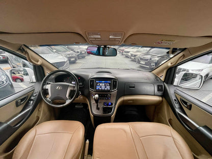 2019 Hyundai Grand Starex Gold 2.5, Automatic, Diesel