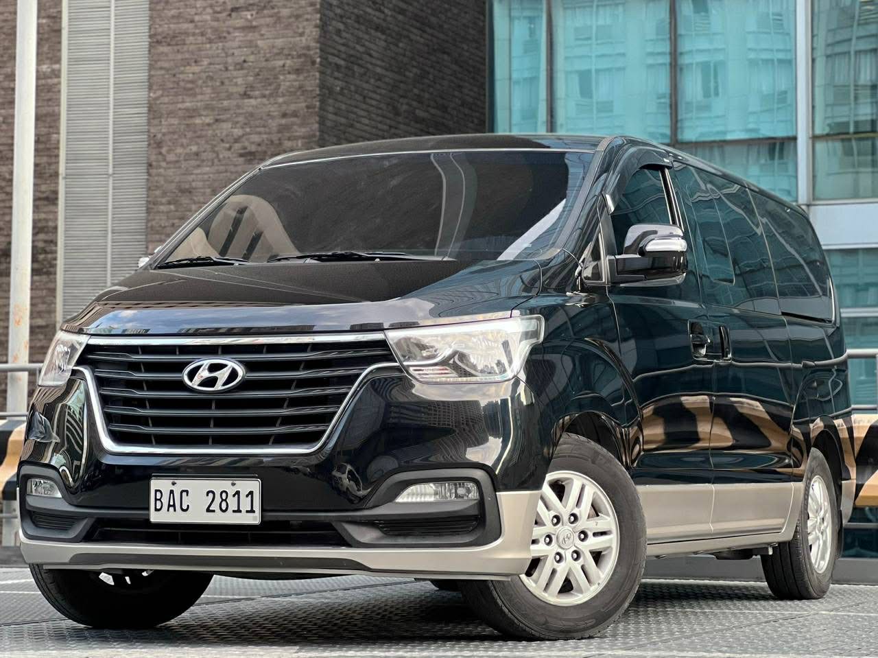 2020 Hyundai Starex Gold 2.5, Automatic, Diesel