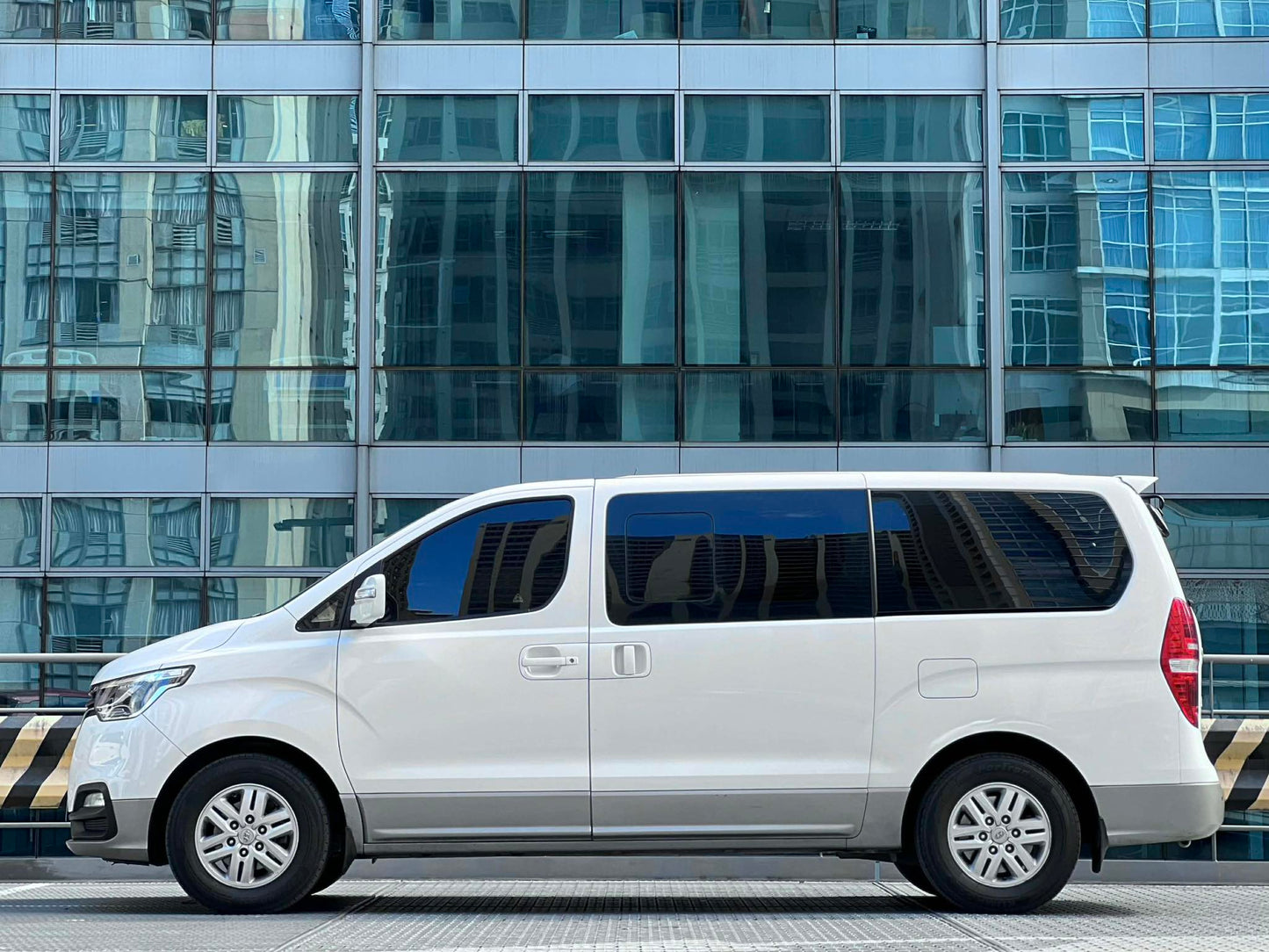 2019 Hyundai Grand Starex 2.5, Automatic, Diesel