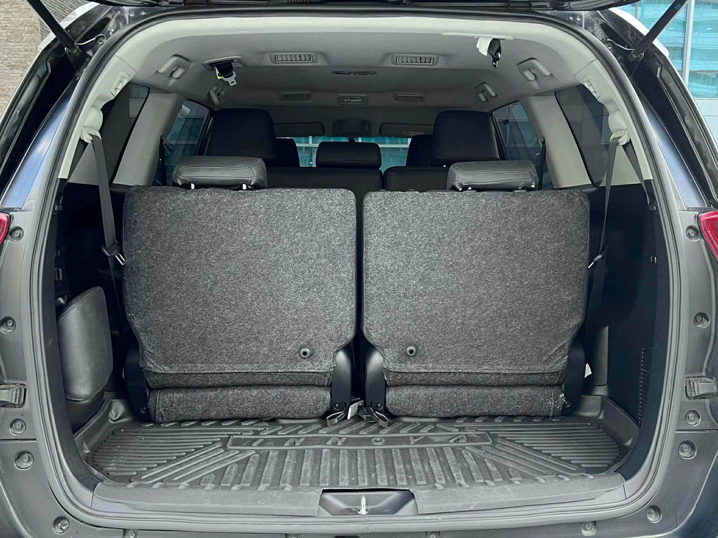 2022 Toyota Innova 2.8 E, Automatic, Diesel