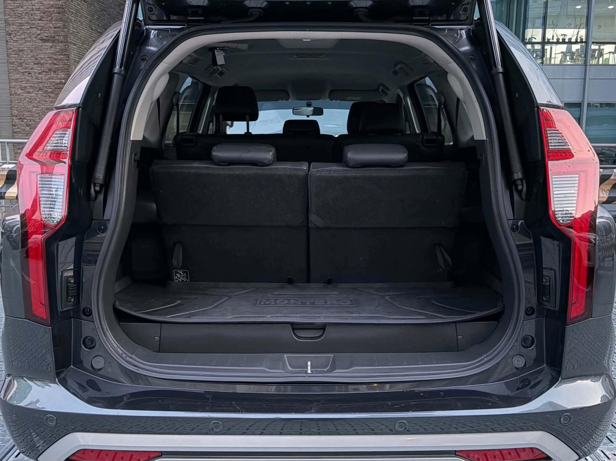 2021 Mitsubishi Montero 4x2 GT, Automatic, Diesel