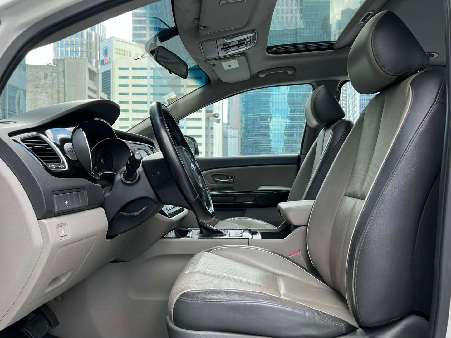 2015 Kia Grand Carnival EX 2.2 CRDI, Automatic, Diesel