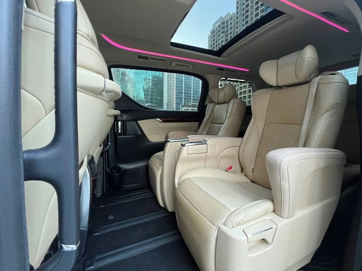 2017 Toyota Alphard 3.5 V6, Automatic, Gas