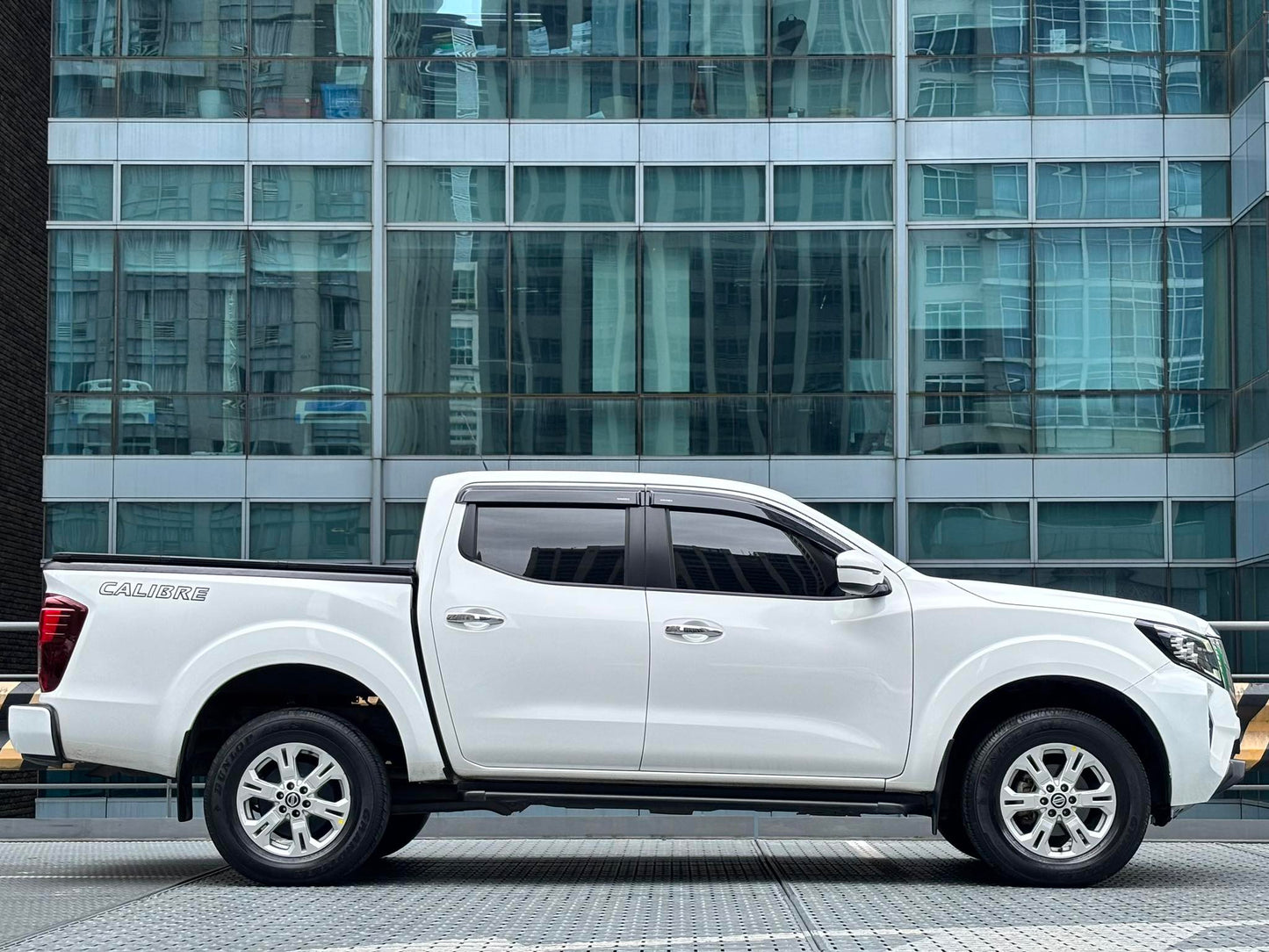 2024 Nissan Navara VE 4x2 2.5, Automatic, Diesel