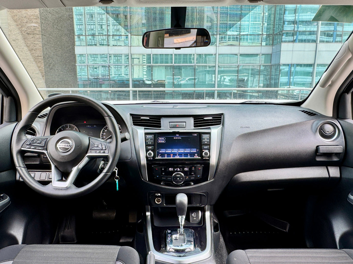 2023 Nissan Navara VE 4x2 2.5, Automatic, Diesel