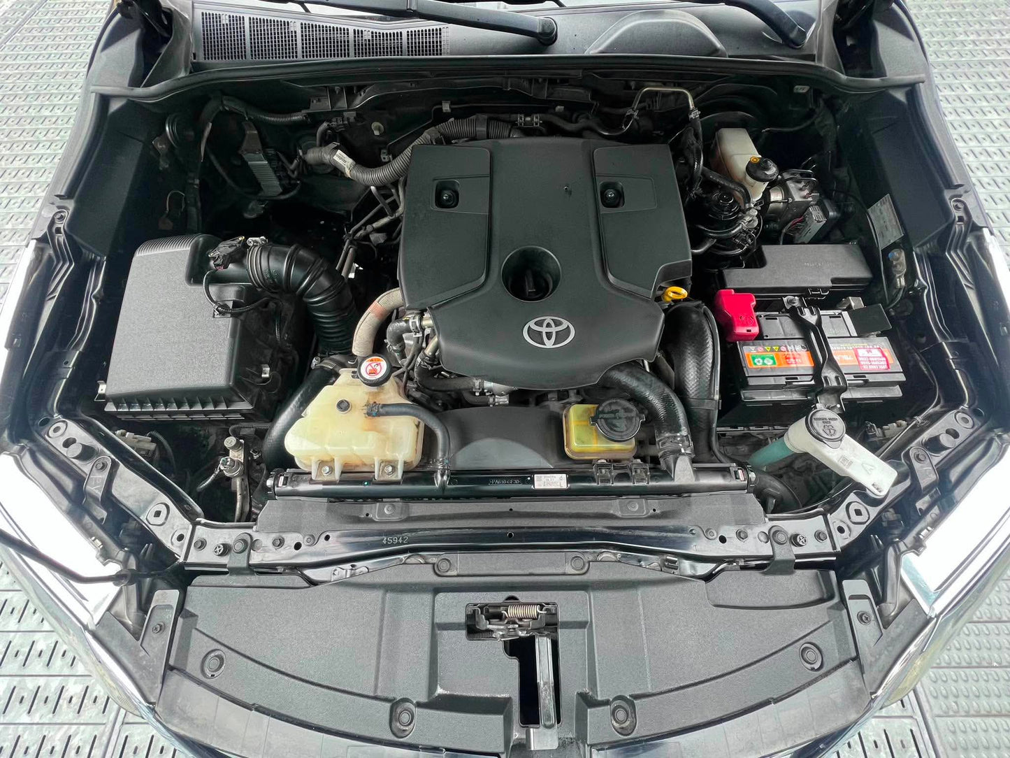 2020 Toyota Fortuner 2.4 V 4x2, Automatic, Diesel