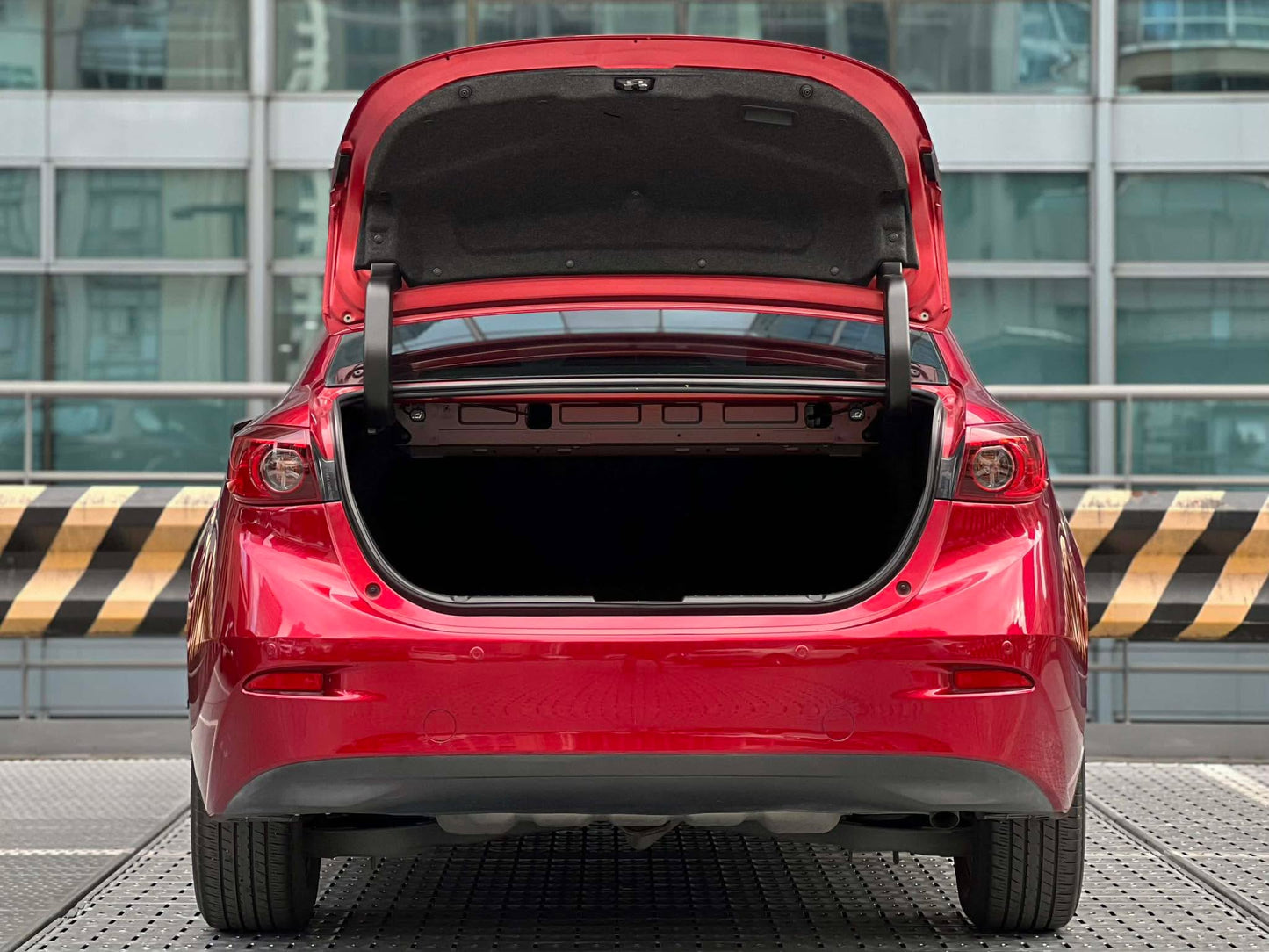 2018 Mazda 3 1.5 Sedan, Automatic, Gas