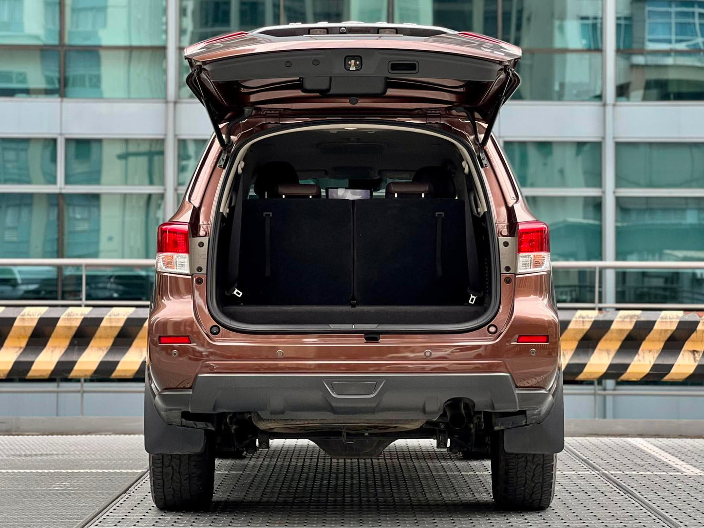 2020 Nissan Terra VL 4x2 2.5, Automatic, Diesel