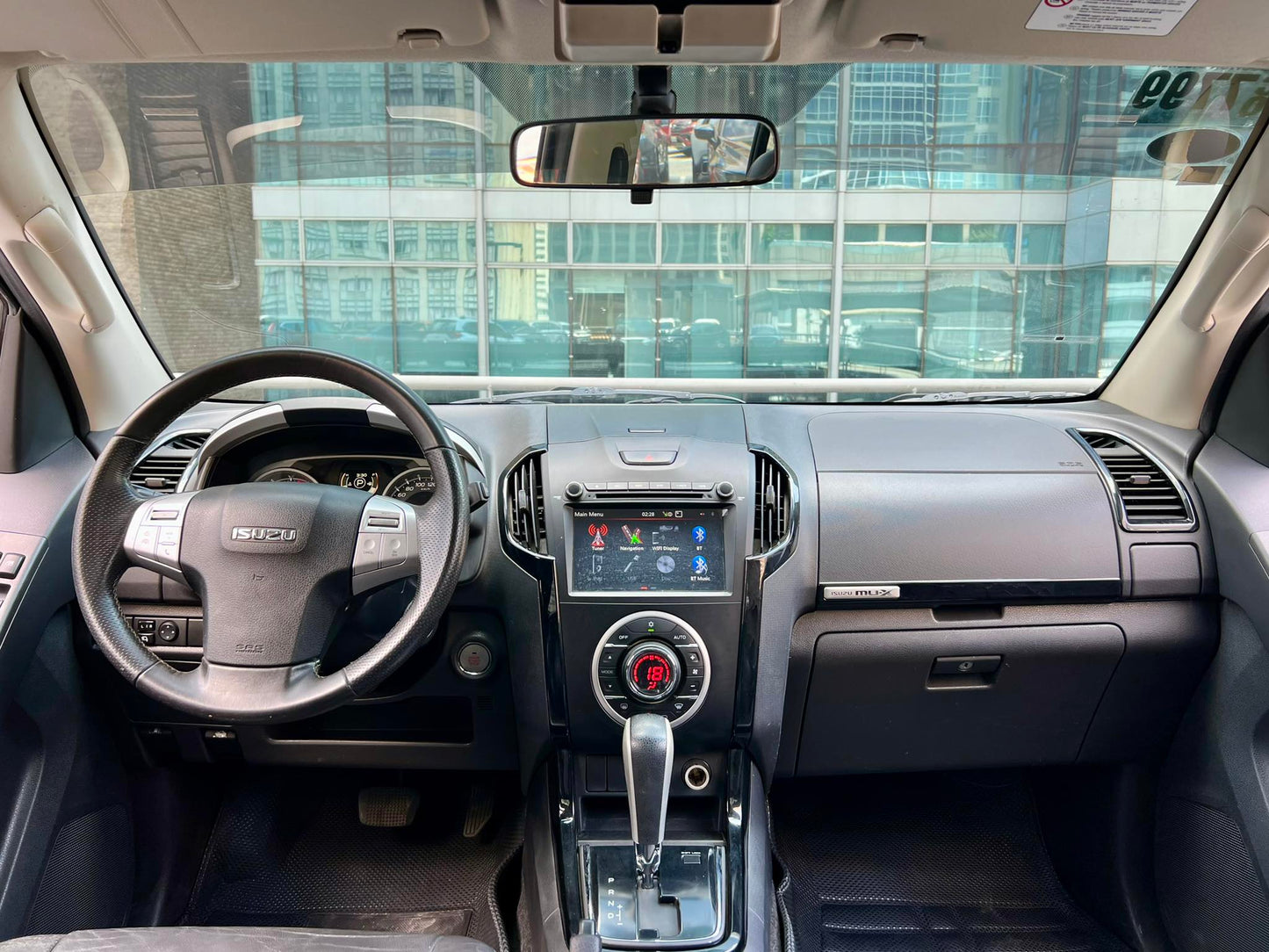 2017 Izuzu MUX LSA 4x2 2.5, Automatic, Diesel