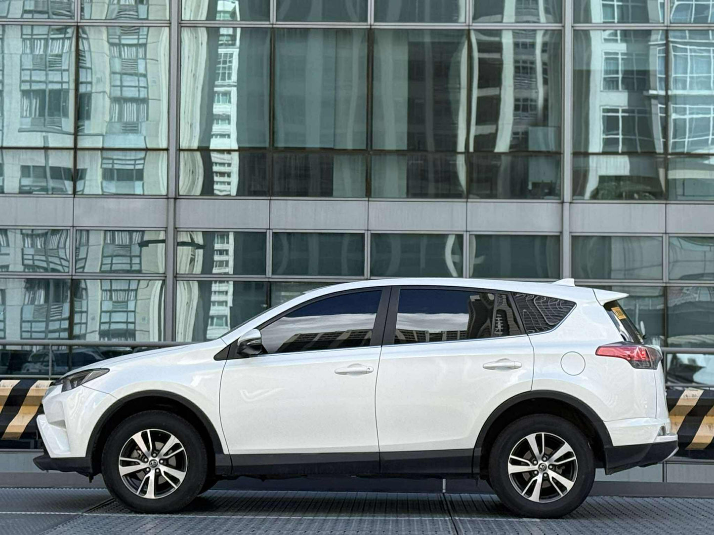 2018 Toyota Rav4 2.5 4x2, Automatic, 
Gas