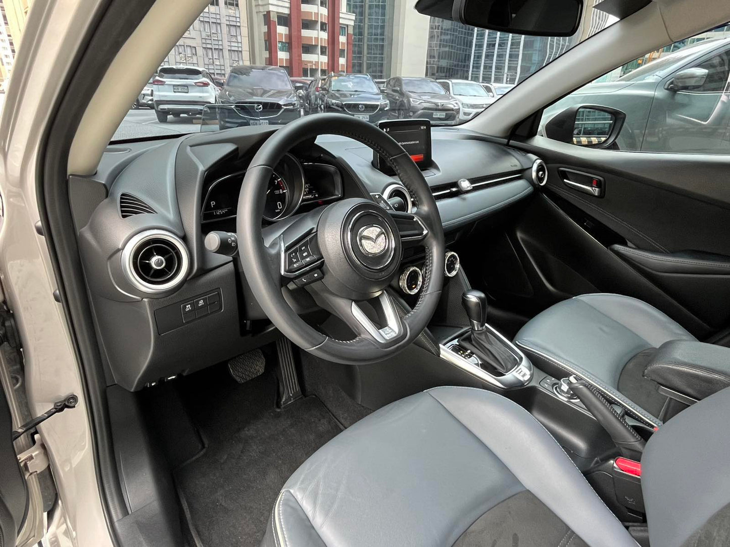 2022 Mazda 2 Hatchback 1.5, Automatic, Gas