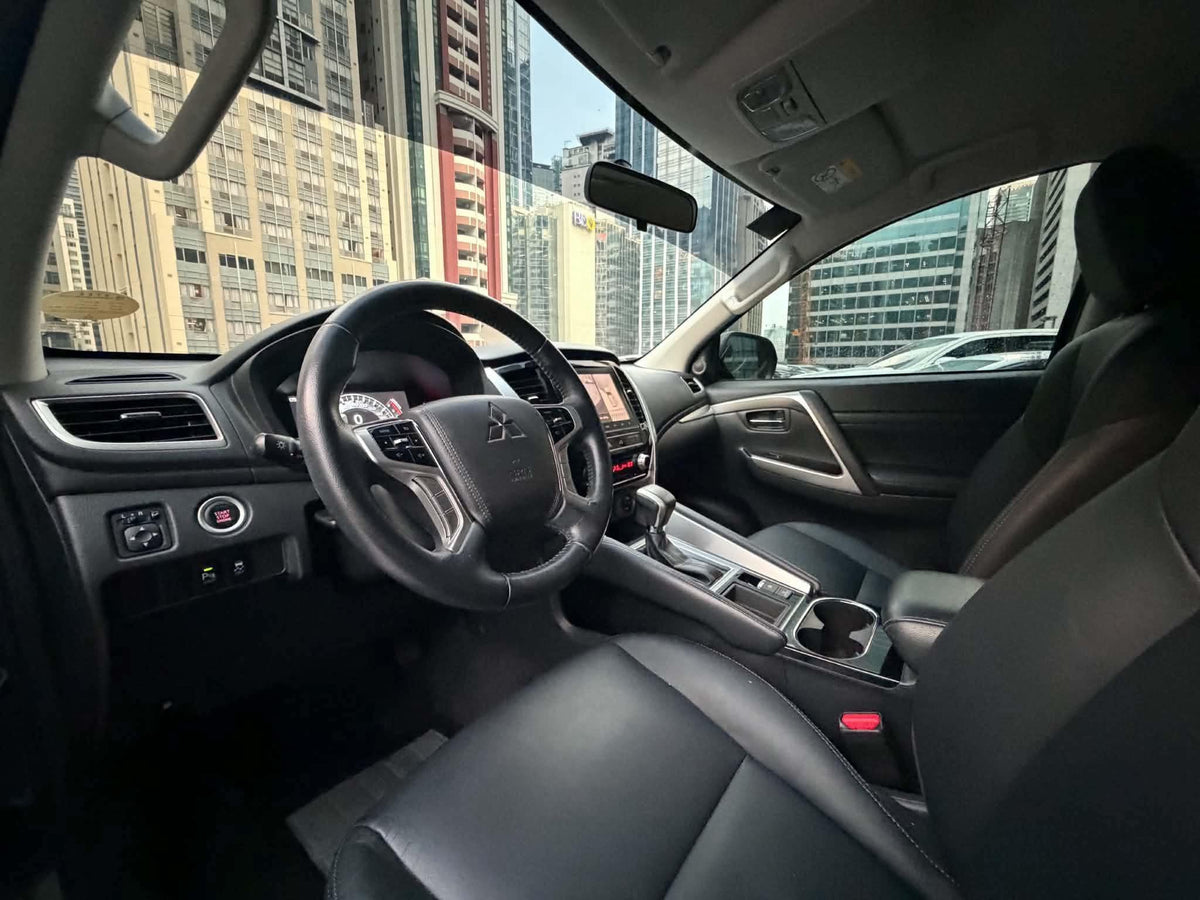 2021 Mitsubishi Montero 4x2 GT, Automatic, Diesel