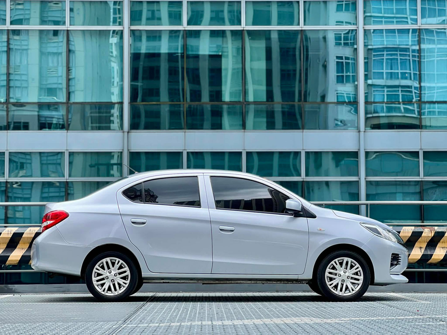 2023 Mitsubishi Mirage G4 GLX, Automatic, Gas