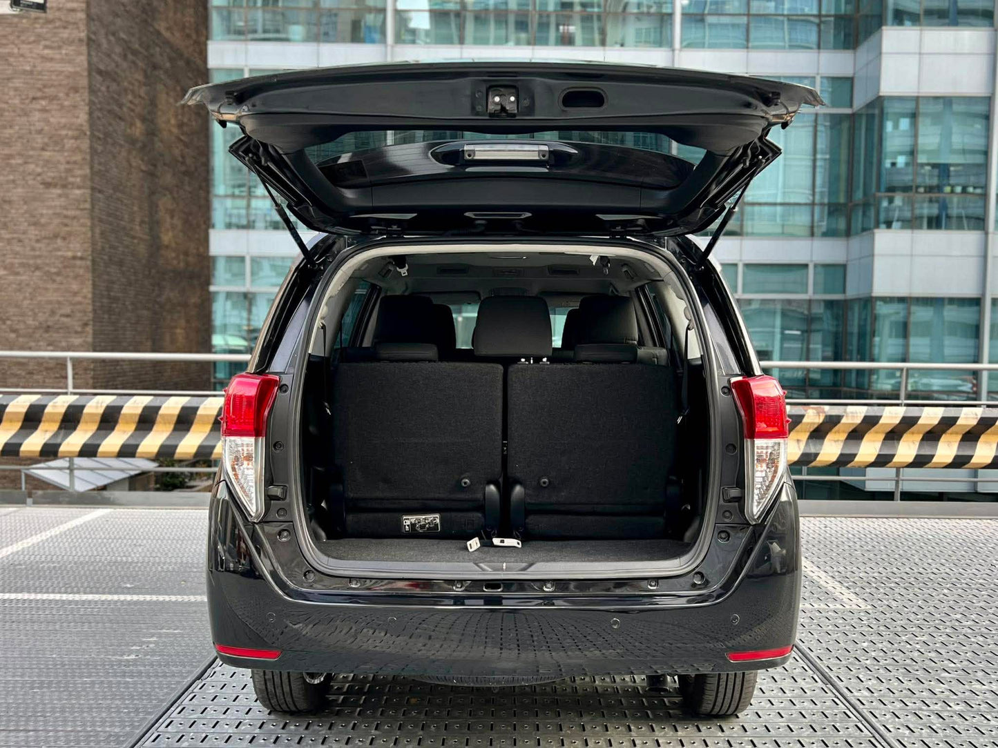 2020 Toyota Innova E 2.8, Automatic, Diesel