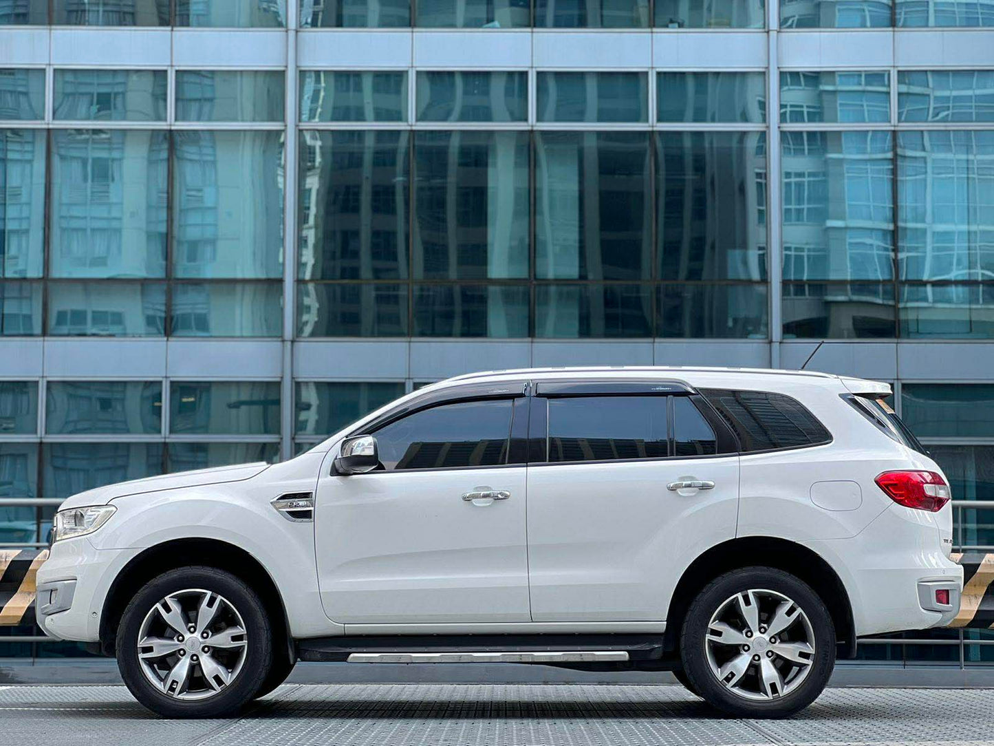 2017 Ford Everest Titanium Plus 4x2 2.2,  Automatic, Diesel