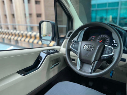 2019 Toyota HiAce 2.8 GL Grandia 2-Tone, Manual, Diesel