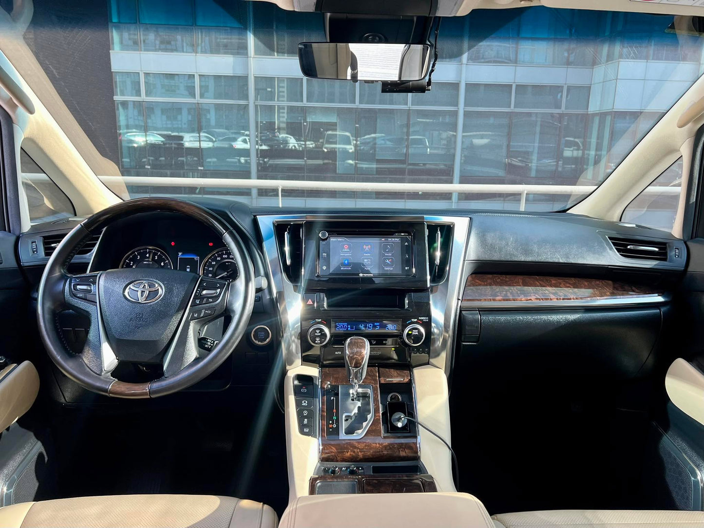 2020 Toyota Alphard 3.5, Automatic, Gas