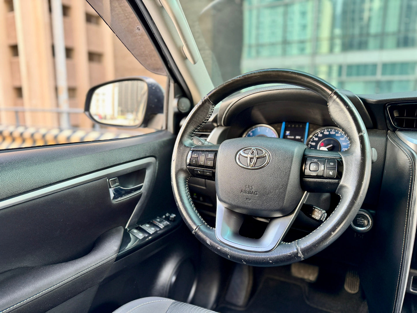 2021 Toyota Fortuner V 4x2 2.8, Automatic, Diesel